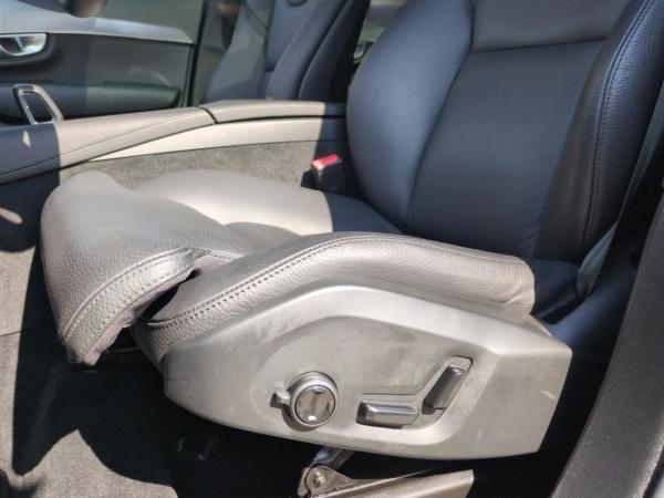 Volvo XC90 B5 (Diesel) Plus Bright AWD Automatik 7-Sitze