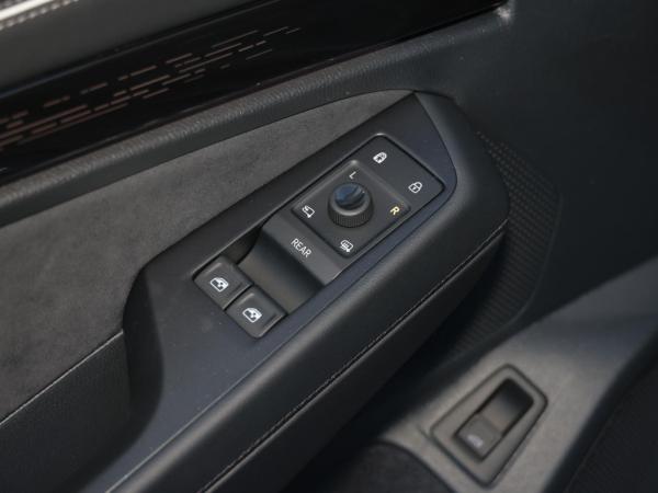 Volkswagen ID.7 Pro +MAX 581KM+HEADUP+KAMERA+EL.SITZE