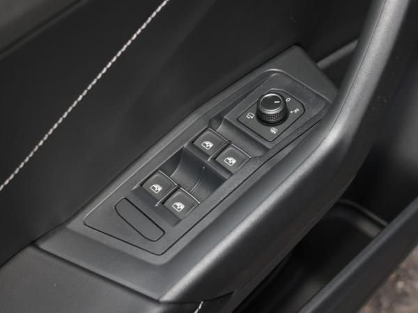 Volkswagen T-Roc Cabriolet 1.5TSI DSG R-LINE+BLACK+