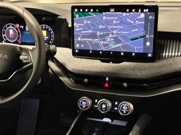 Skoda Superb Combi Selection 2.0 TDI 7-Gang-DSG