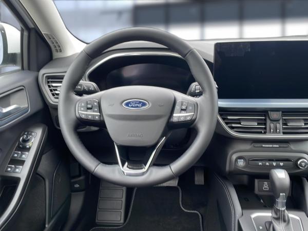 Ford Focus Turnier Active X Pano iACC Navi Kamera LED P