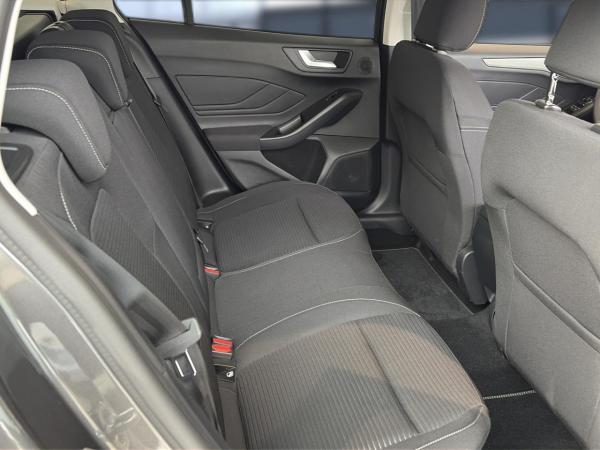 Ford Focus Turnier Titanium X iACC B&O Kamera Navi LED