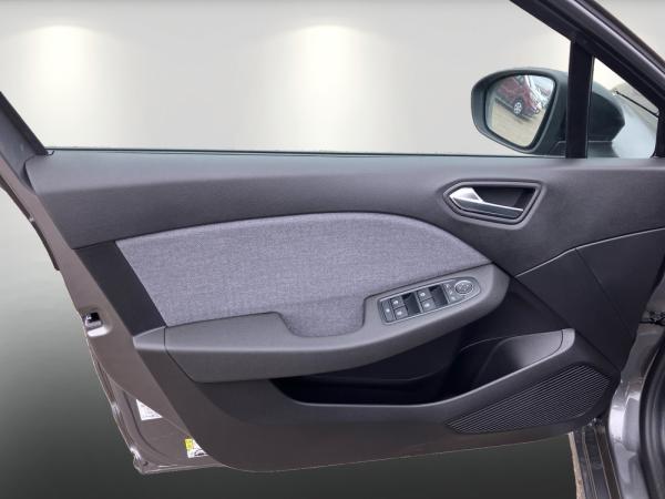 Renault Clio Techno 145 ACC/Kamera/Navi