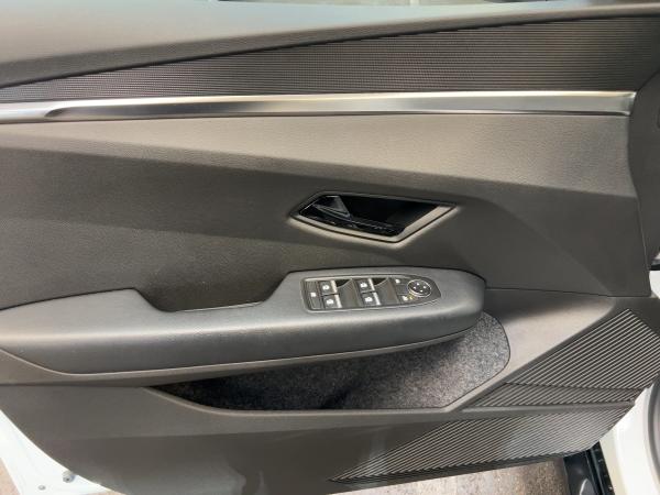 Renault Megane EQUILIBRE EV40 130HP CCS RÜCKFAHRKAMERA