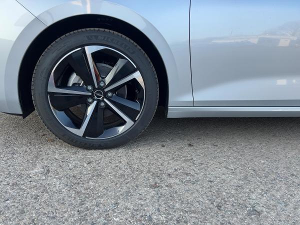 Opel Astra 1.2 Turbo Edition