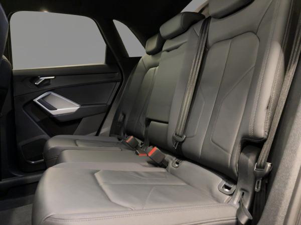 Audi Q3 S line 35 TDI S tr. LED RFK NAVI VIRTUAL