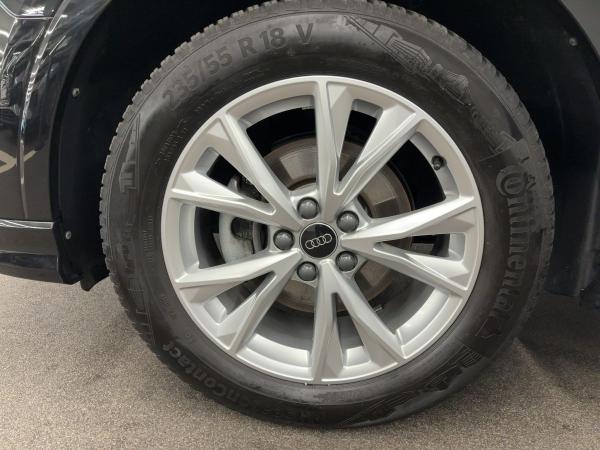 Audi Q3 S line 35 TDI S tr. LED RFK NAVI VIRTUAL