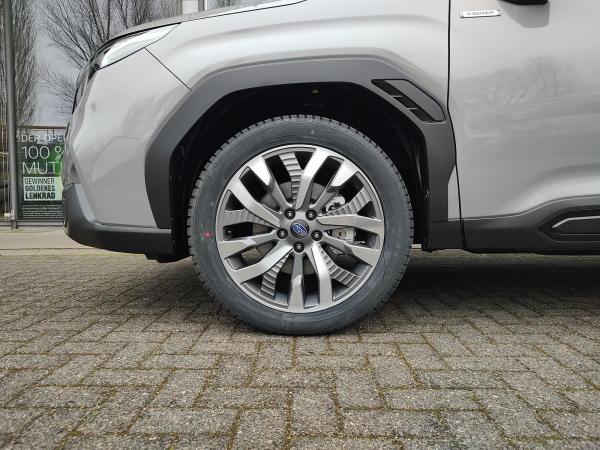 Subaru Forester 2.0ie e-BOXER Platinum NAVI WiFi TOUCH