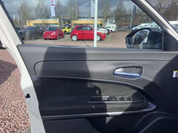 Alfa Romeo Junior Sport Speciale e-DCT6