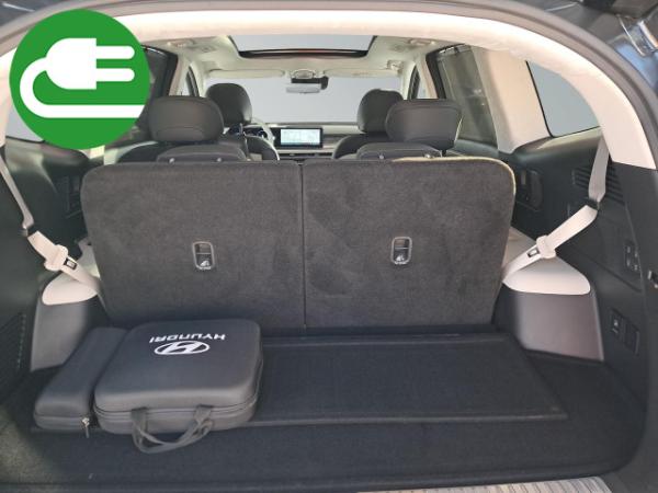 Hyundai IONIQ 9 UNIQ Panoramadach 4WD 110 kWh Batterie