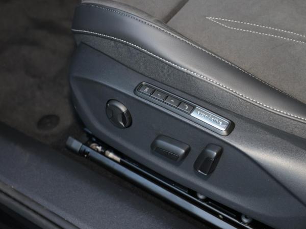 Volkswagen ID.7 Pro +MAX 581KM+HEADUP+KAMERA+EL.SITZE