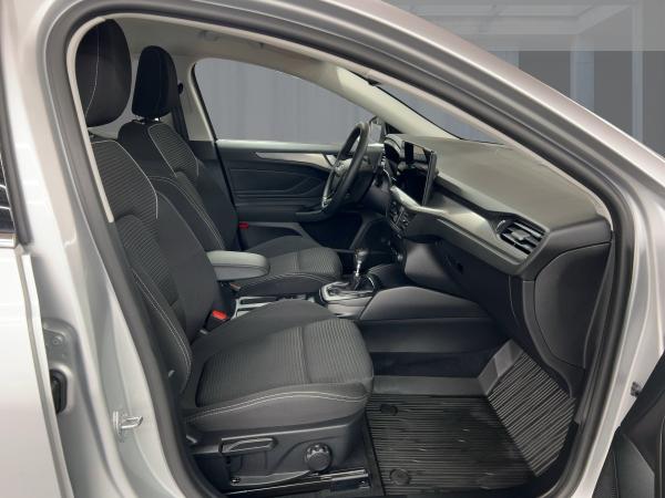 Ford Focus TITANIUM EcoBoost 125 Ford Focus TITANIUM EcoBoost 125