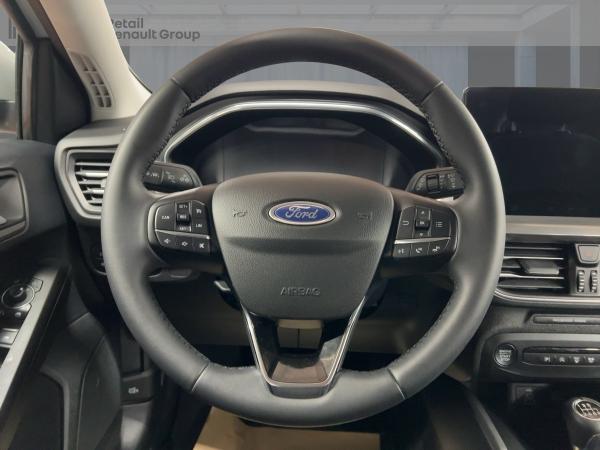 Ford Focus TITANIUM EcoBoost 125 Ford Focus TITANIUM EcoBoost 125