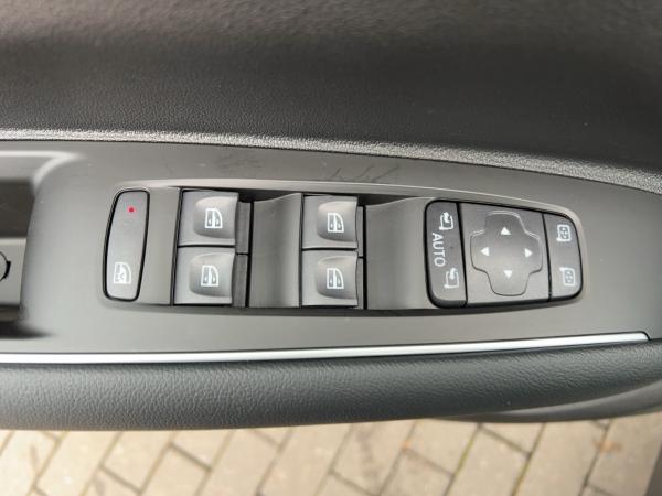 Renault Koleos TECHNO TCe 160 EDC SELBSTPARKEND