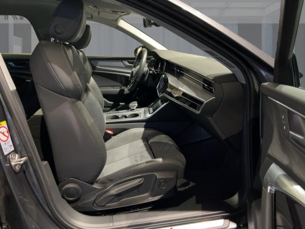 Audi A6 Avant 55 TFSI e quattro sport AHK Panorama