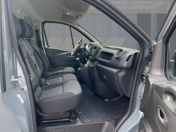 Renault Trafic dCi 120 L1H1 Doka 6-Sitze Klima