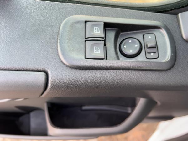 Renault Master Koffer dCi 135 L3H1 3,5t Koffer dCi 135 L