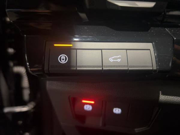 Renault Rafale E-TECH Hybrid 200 Techno Panorama Kamera