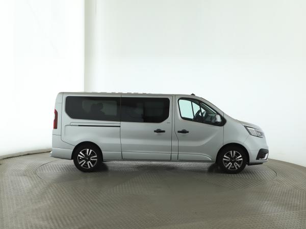 Renault Trafic 2.0 BLUE dCi 170 L2H1 Grand SpaceClass 2.