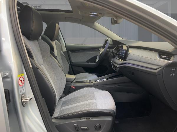 Skoda Octavia COMBI 2.0 TDI SELEKTION DSG AHK PANORAMA