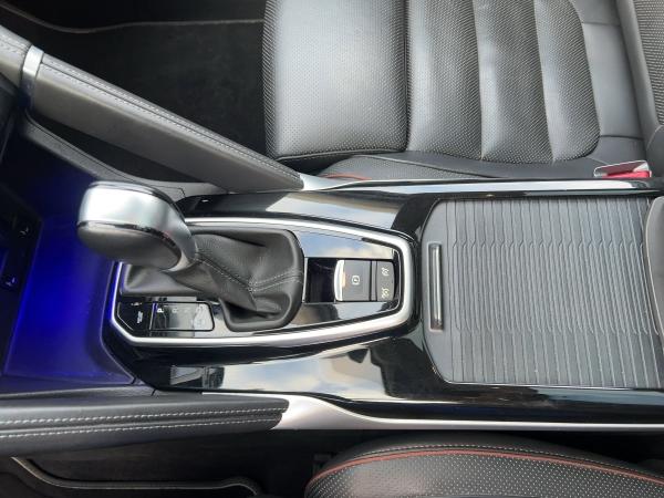 Renault Koleos 1.3 TCE 160 INITIALE PARIS Renault Koleos 1.3 TCE 160 INITIALE PARIS