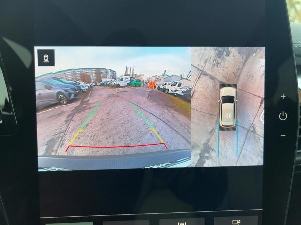 Renault Scenic E-Tech 220HP Iconic Long Range