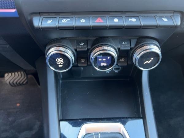 Renault Arkana 1.3 TCE 140 INTENS AUTOMATIK Renault Arkana 1.3 TCE 140 INTENS AUTOMATIK