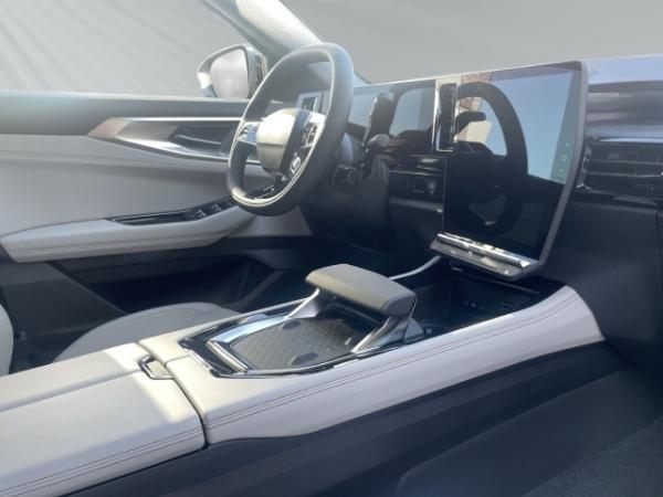 Renault Espace Iconic E-Tech Full Hybrid 200 Renault Espace Iconic E-Tech Full Hybrid 200