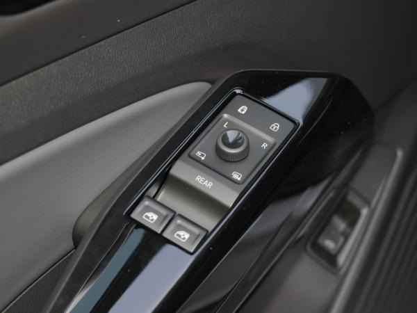 Volkswagen ID.4 ENERGY +MAX:545KM+AHK+WÄRMEPUMPE+