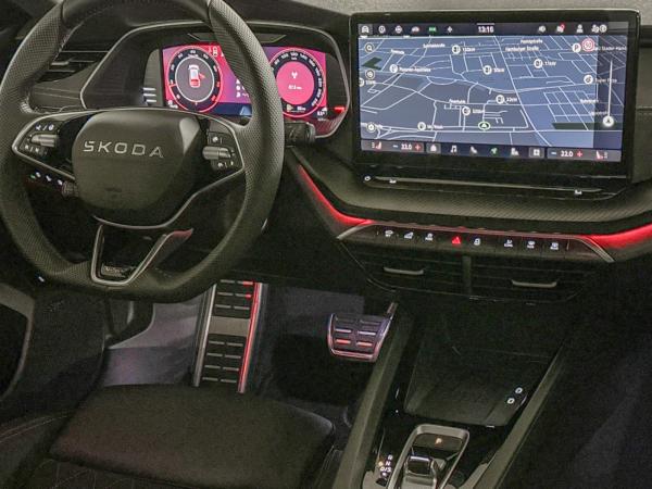 Skoda Octavia Combi RS 2.0 TSI 7-Gang-DSG