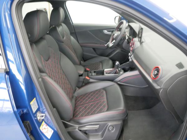 Audi Q2 35 TFSI S tro. S line LED virt. Cock. NAVI+