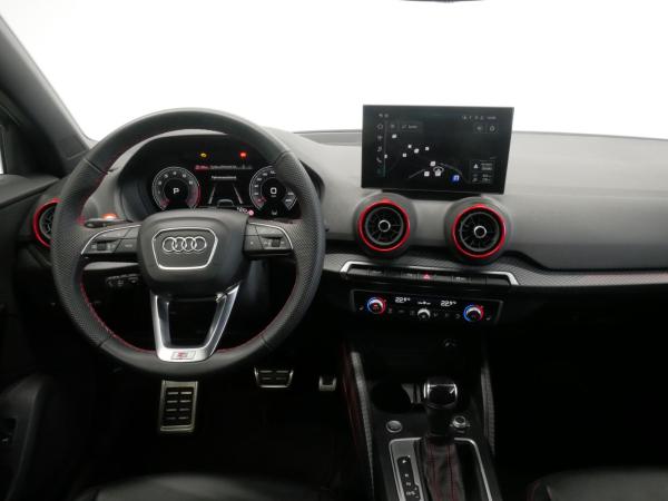 Audi Q2 35 TFSI S tro. S line LED virt. Cock. NAVI+