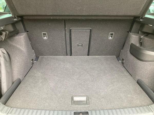 Skoda Karoq Sportline 1.5TSI MATRIX.DSG.NAV.PANO.AHK.AMBIENTE.TravelA.KAM.WINTER.SMARTLINK.DAB