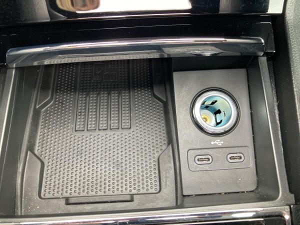 Skoda Karoq Sportline 1.5TSI MATRIX.DSG.NAV.PANO.AHK.AMBIENTE.TravelA.KAM.WINTER.SMARTLINK.DAB