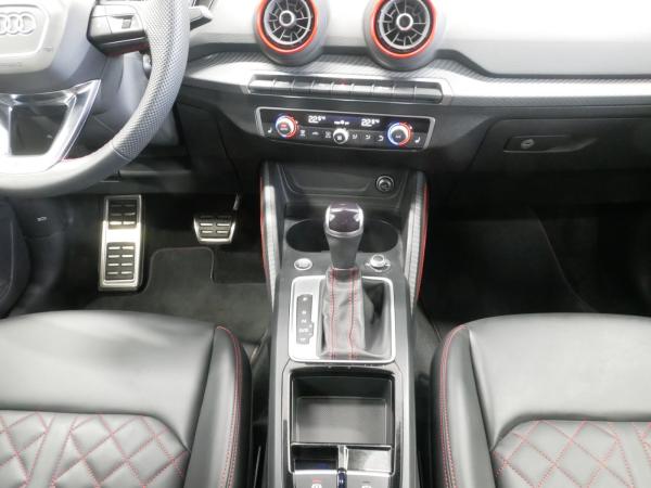 Audi Q2 35 TFSI S tro. S line LED virt. Cock. NAVI+