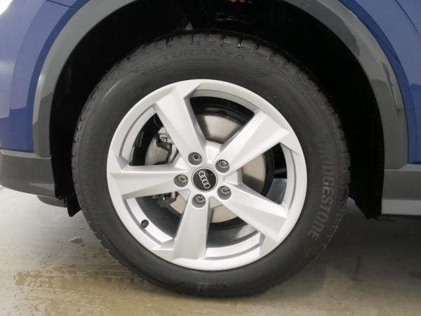 Audi Q2 35 TFSI S tro. S line LED virt. Cock. NAVI+