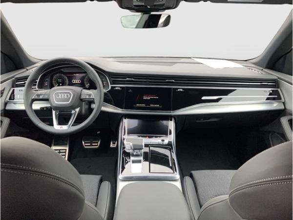 Audi Q8 TFSI e 290 kW quatt tip S line business