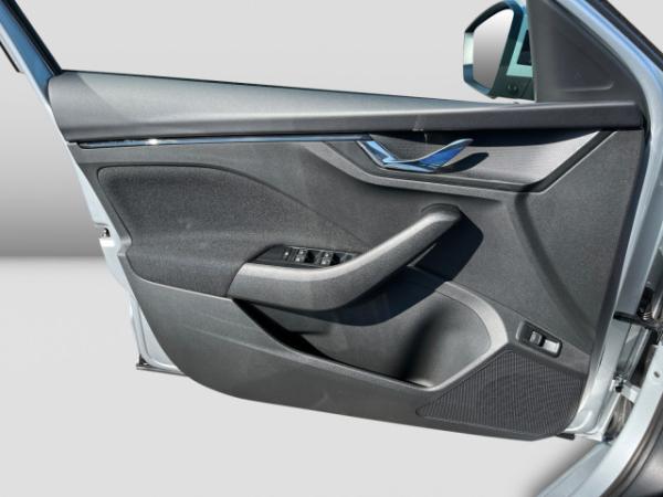 Skoda Kamiq Tour 1.0 TSI 6-Gang Schalter - FESTPREIS - LED SHZ PDCv/h FSE GRA Kessy