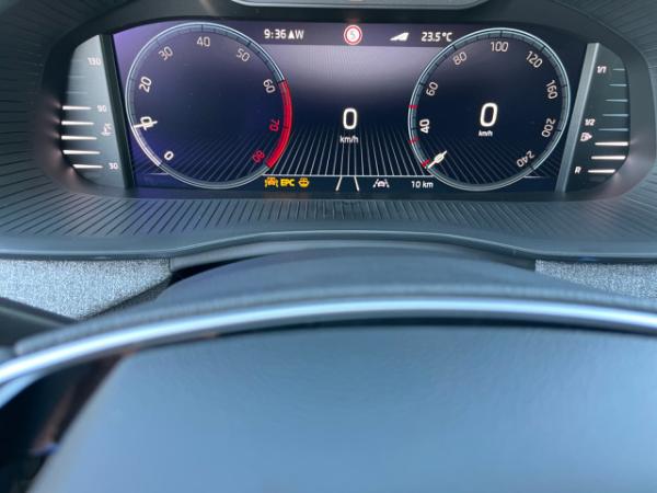 Skoda Kamiq Tour 1.0 TSI 6-Gang Schalter - FESTPREIS - LED SHZ PDCv/h FSE GRA Kessy