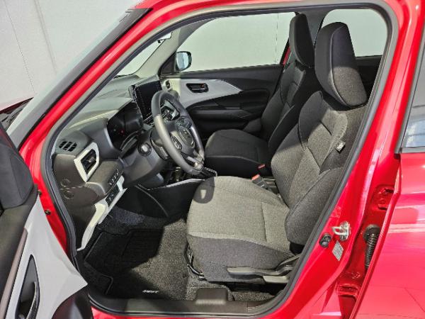 Suzuki Swift CVT Comfort + / Automatik/ Anhängerkupplung/ Sofort verfügbar  in 91522 Ansbach