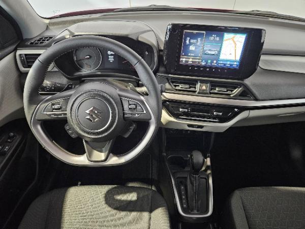 Suzuki Swift CVT Comfort + / Automatik/ Anhängerkupplung/ Sofort verfügbar  in 91522 Ansbach