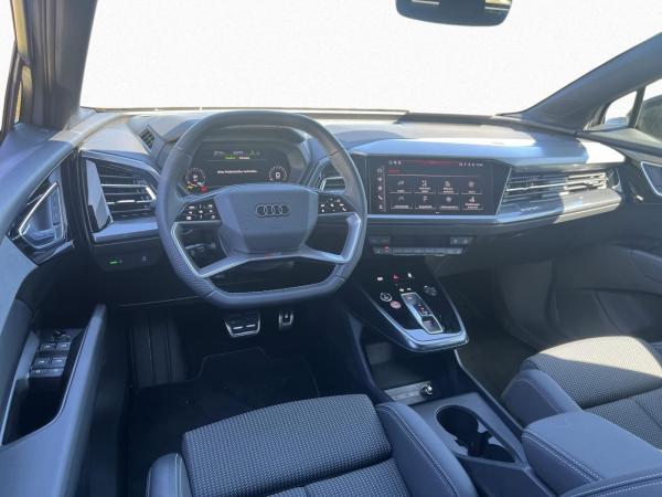 Audi Q4 e-tron Q4 Spb. 45 e-tron qu. - S line - NAVI - AHK