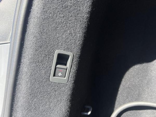 Audi Q4 e-tron Q4 Spb. 45 e-tron qu. - S line - NAVI - AHK