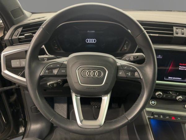 Audi Q3 45 TFSI e S tr. RFK LED NAVI VIRTUAL PANO