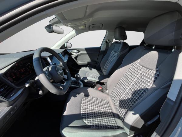 Audi A1 Sportback S line 30 TFSI S tronic CARPLAY LED SHZ ACC