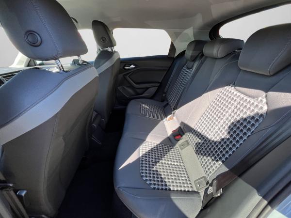 Audi A1 Sportback S line 30 TFSI S tronic CARPLAY LED SHZ ACC