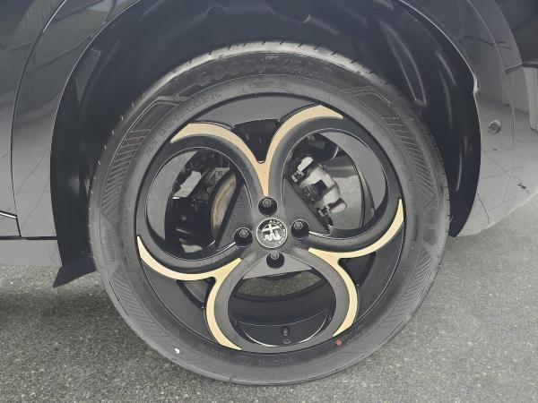 Alfa Romeo Junior IBRIDA 1.2 VGT 48V-HYBRID INTENSA