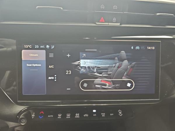 Alfa Romeo Junior IBRIDA 1.2 VGT 48V-HYBRID INTENSA