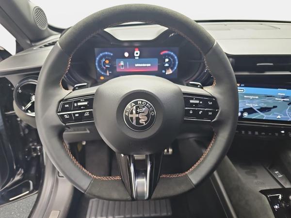 Alfa Romeo Junior IBRIDA 1.2 VGT 48V-HYBRID INTENSA