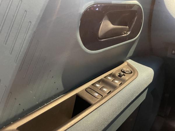 Fiat Grande Panda Elektro 44kWh LaPrima *LED+Sitzheiz